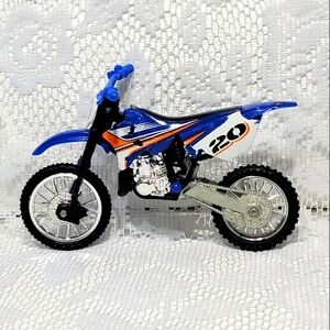 Hot Wheels Dirt Bike Series #20 Blue and Orange Kids Toy Motorcycle Collectible